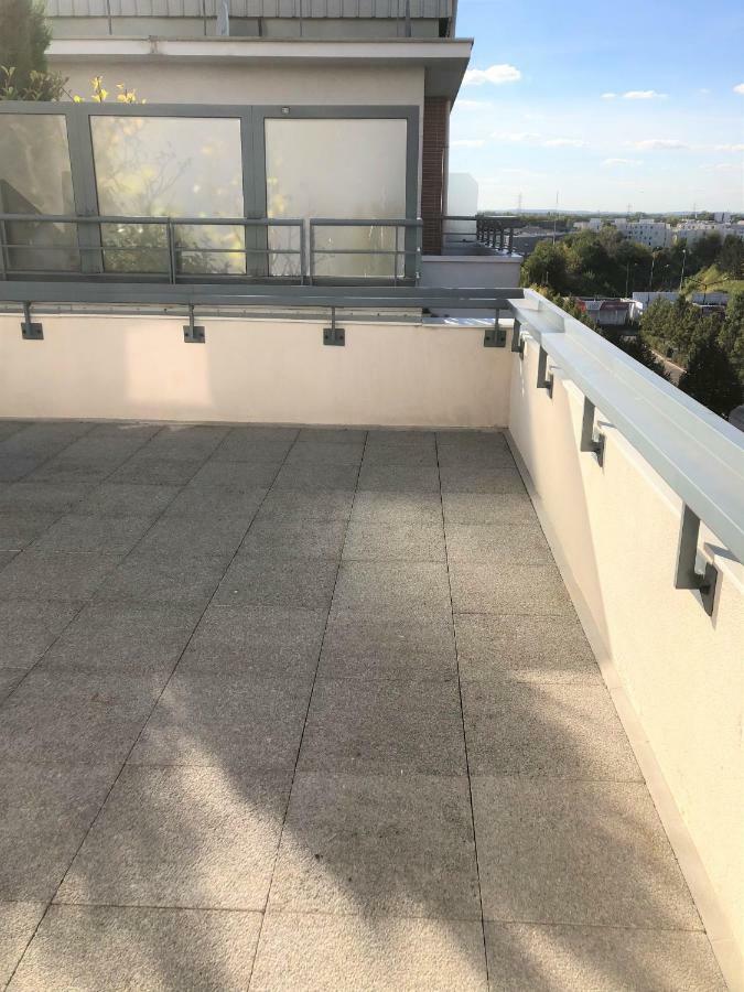 Bel appartement de 2 chambres à 40 min de Paris Courcouronnes Esterno foto